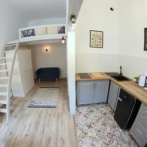 https://cosy-nest.inbudapesthotels.com
