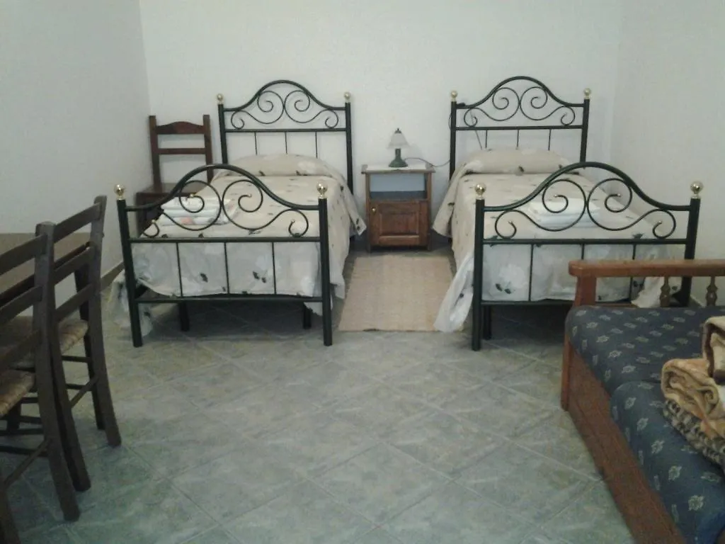 Perfugas Agriturismo Spinalva בית חווה